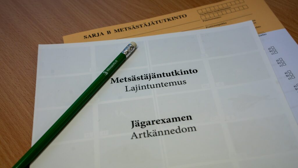 Metsästäjätutkintolomakkeet